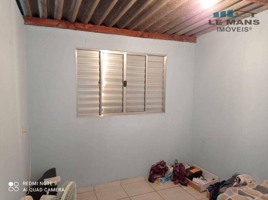 Casa à venda com 2 quartos, 170m² - Foto 12