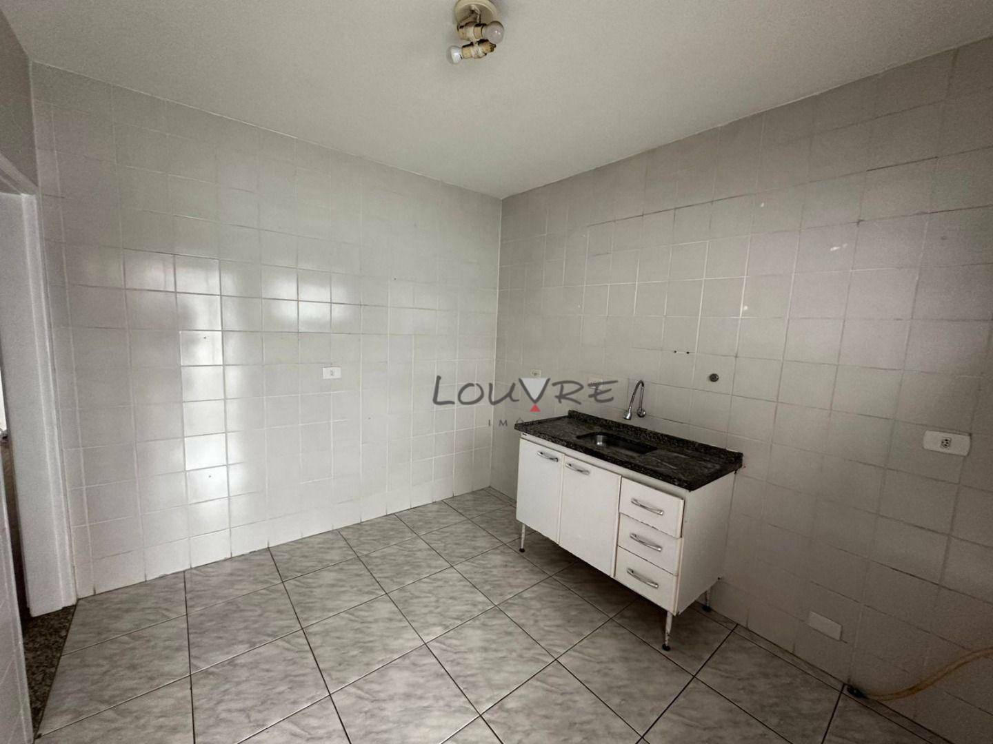 Casa para alugar com 2 quartos, 136m² - Foto 13