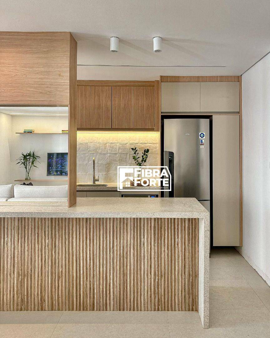 Apartamento à venda com 2 quartos, 80m² - Foto 2
