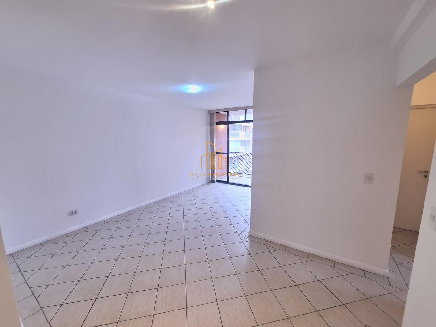 Apartamento para alugar com 2 quartos, 77m² - Foto 2