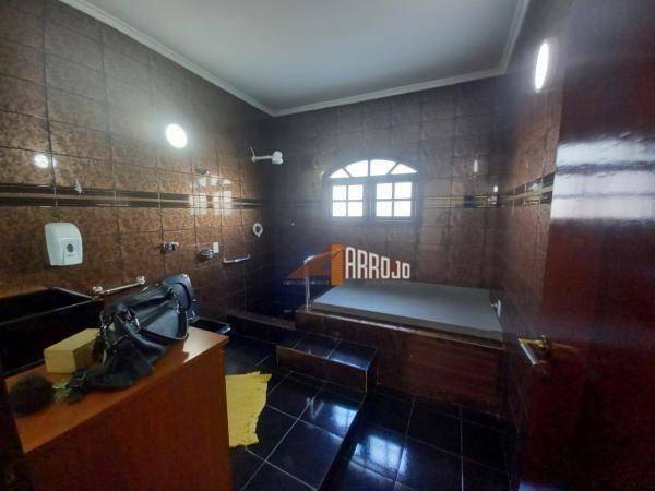 Sobrado à venda com 4 quartos, 357m² - Foto 32