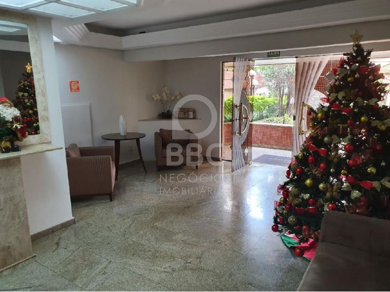 Apartamento à venda com 3 quartos, 170m² - Foto 2