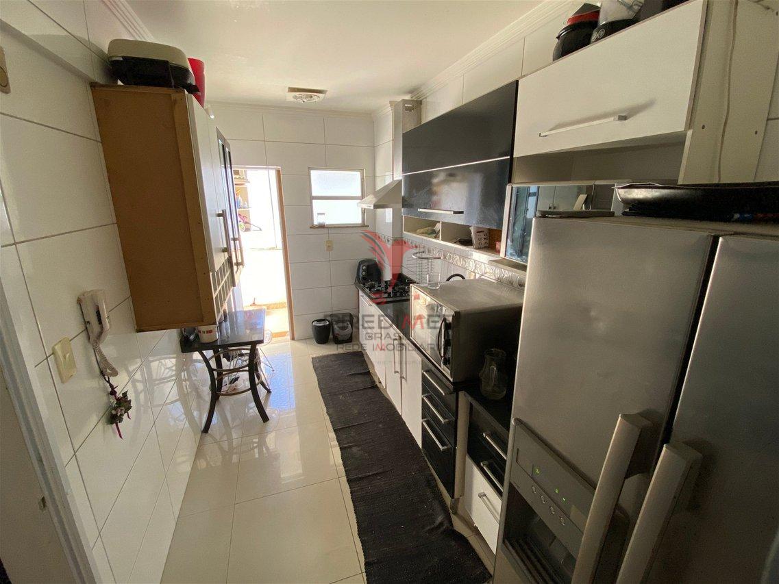 Apartamento à venda com 2 quartos, 90m² - Foto 5