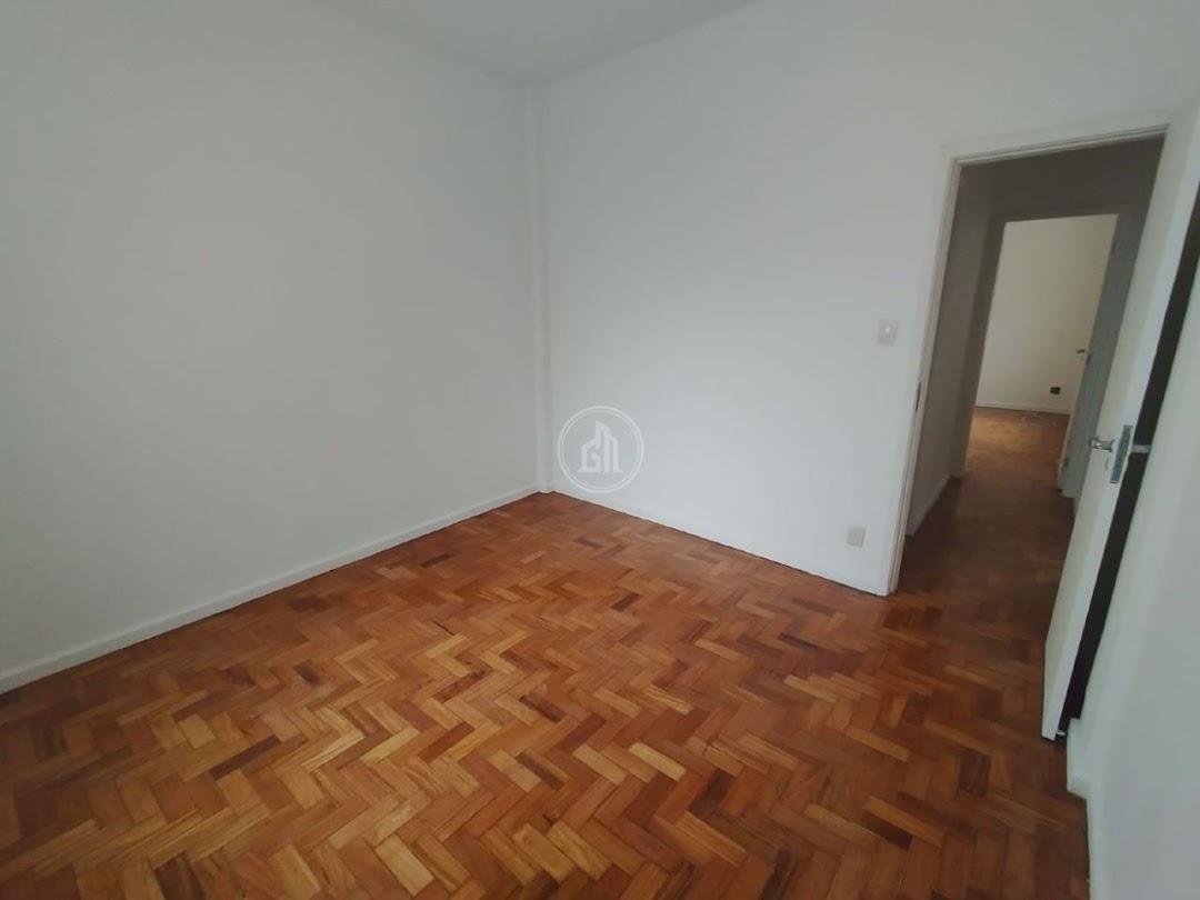 Apartamento à venda com 2 quartos, 70m² - Foto 10