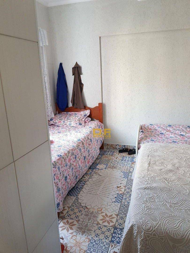 Apartamento à venda com 1 quarto, 50m² - Foto 5