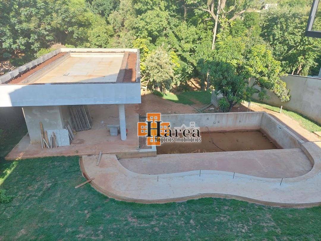 Casa de Condomínio à venda com 3 quartos, 402m² - Foto 9