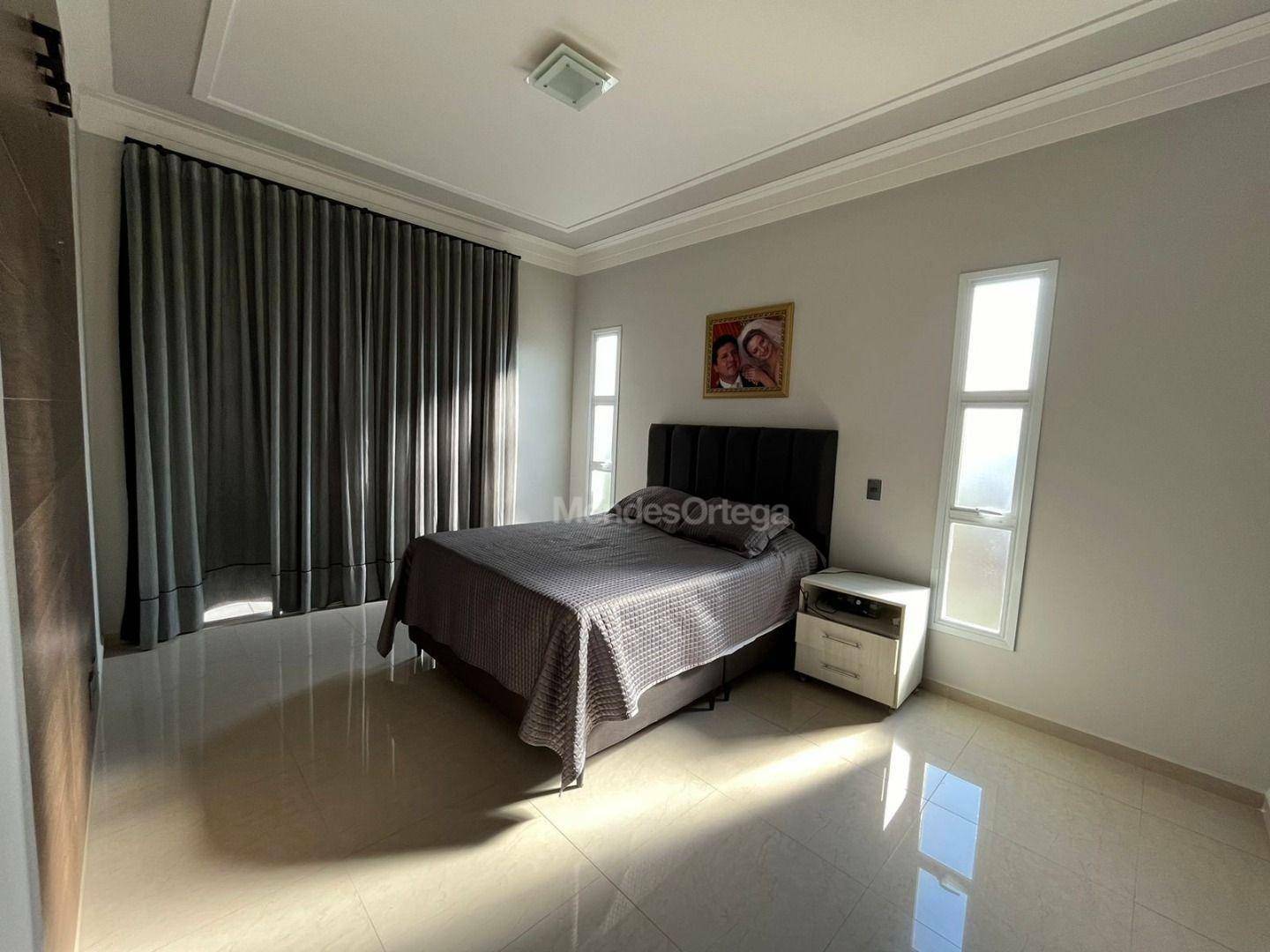 Casa de Condomínio à venda com 3 quartos, 302m² - Foto 21