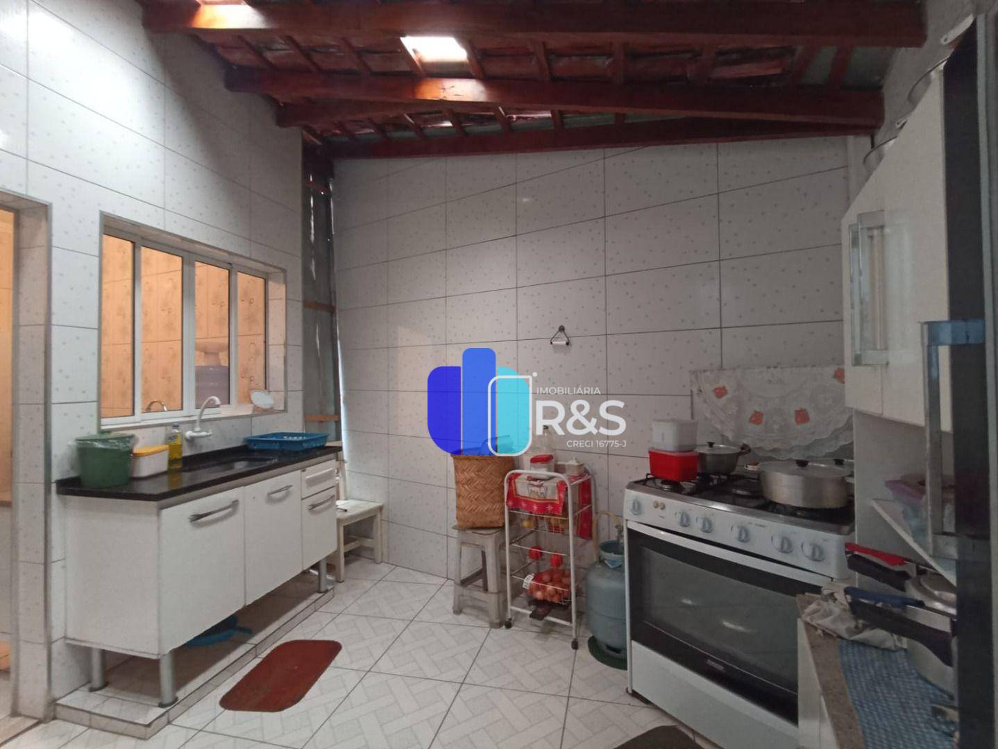 Casa à venda com 6 quartos, 214m² - Foto 22