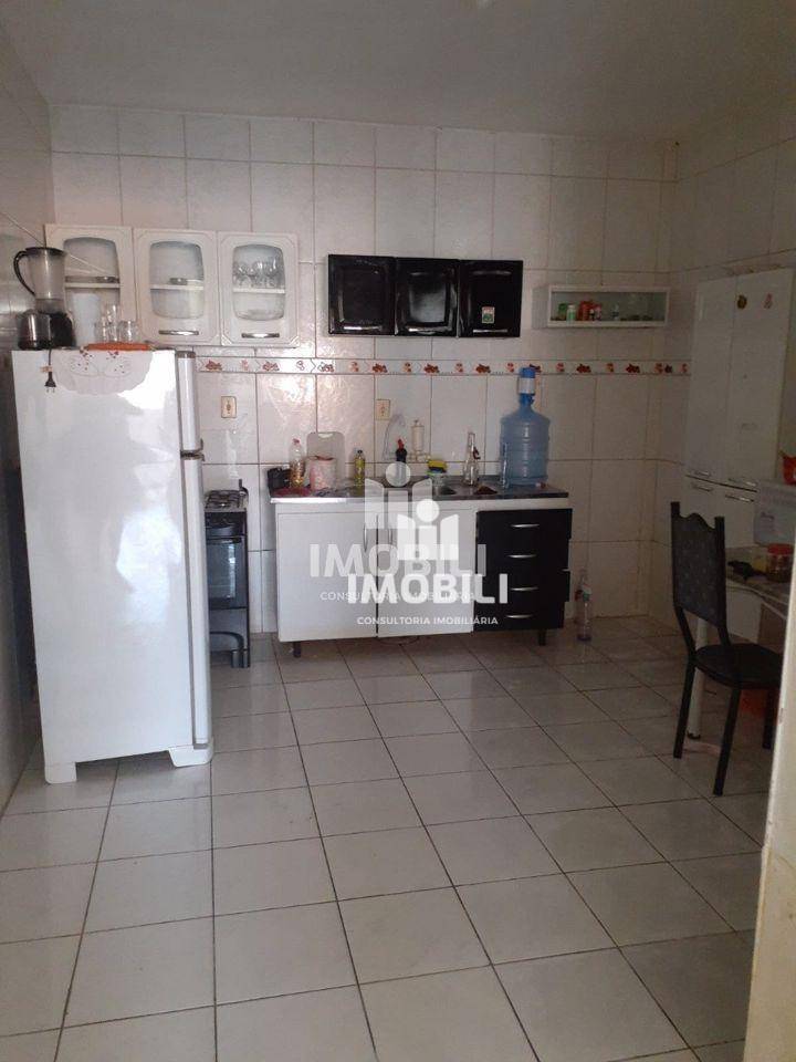 Casa à venda com 6 quartos, 258M2 - Foto 19