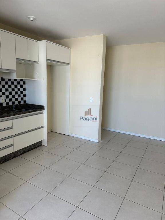 Apartamento à venda e aluguel com 3 quartos, 80m² - Foto 7