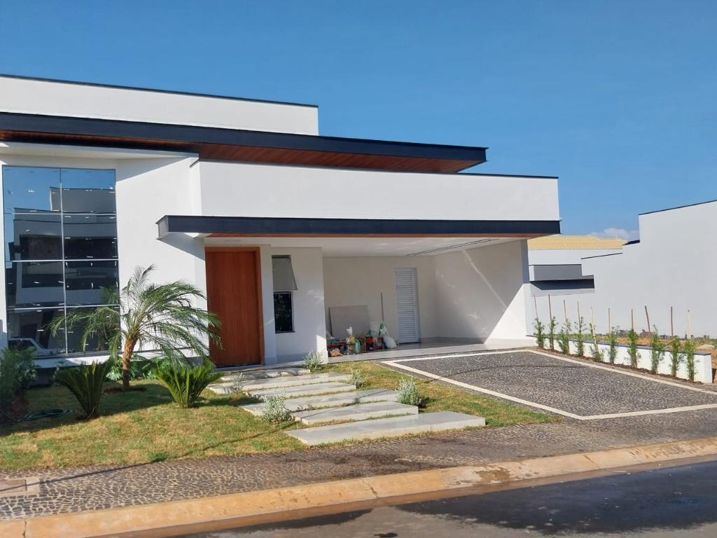 Casa à venda com 3 quartos, 200m² - Foto 2