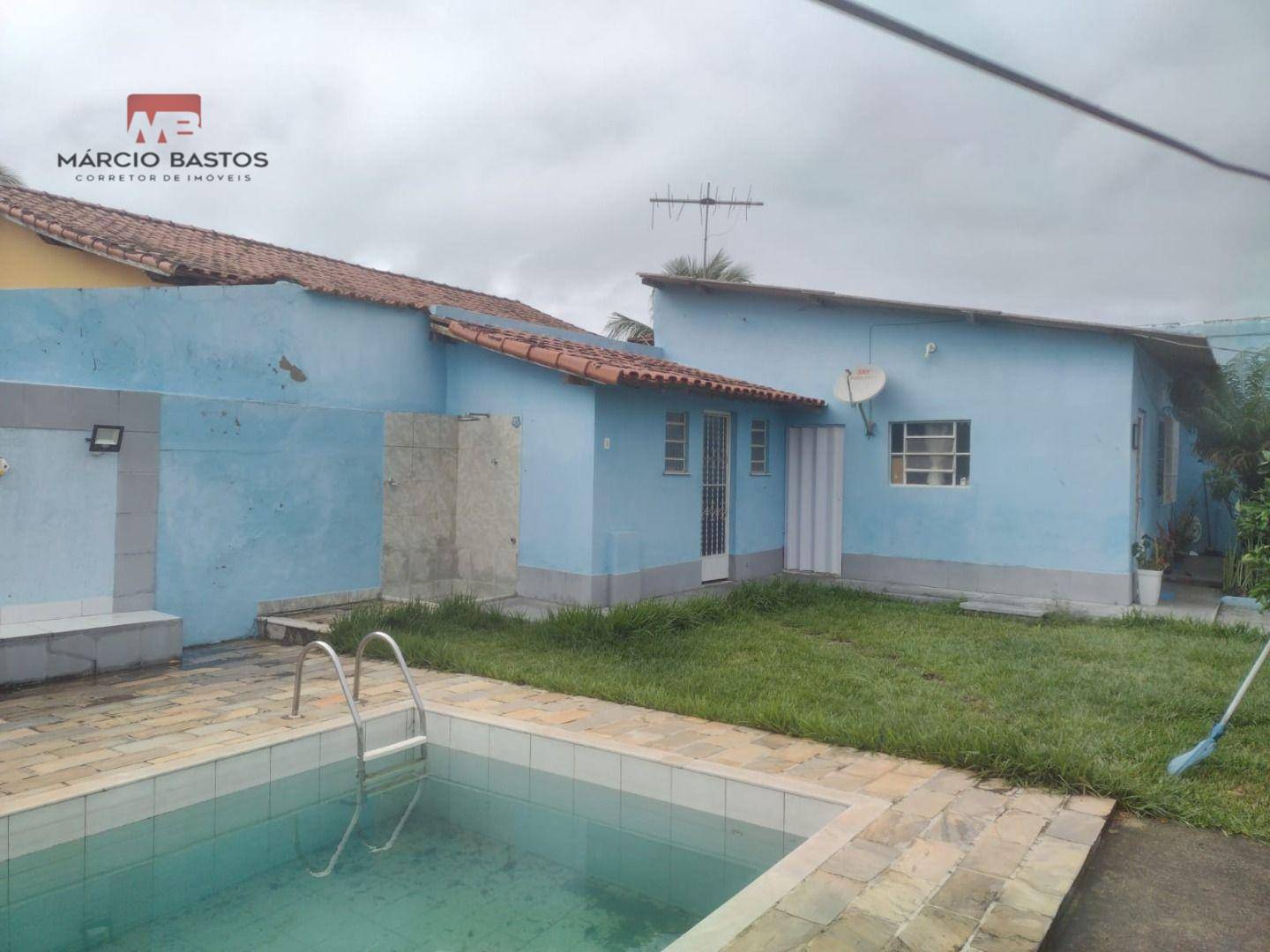 Casa à venda com 2 quartos, 250m² - Foto 1