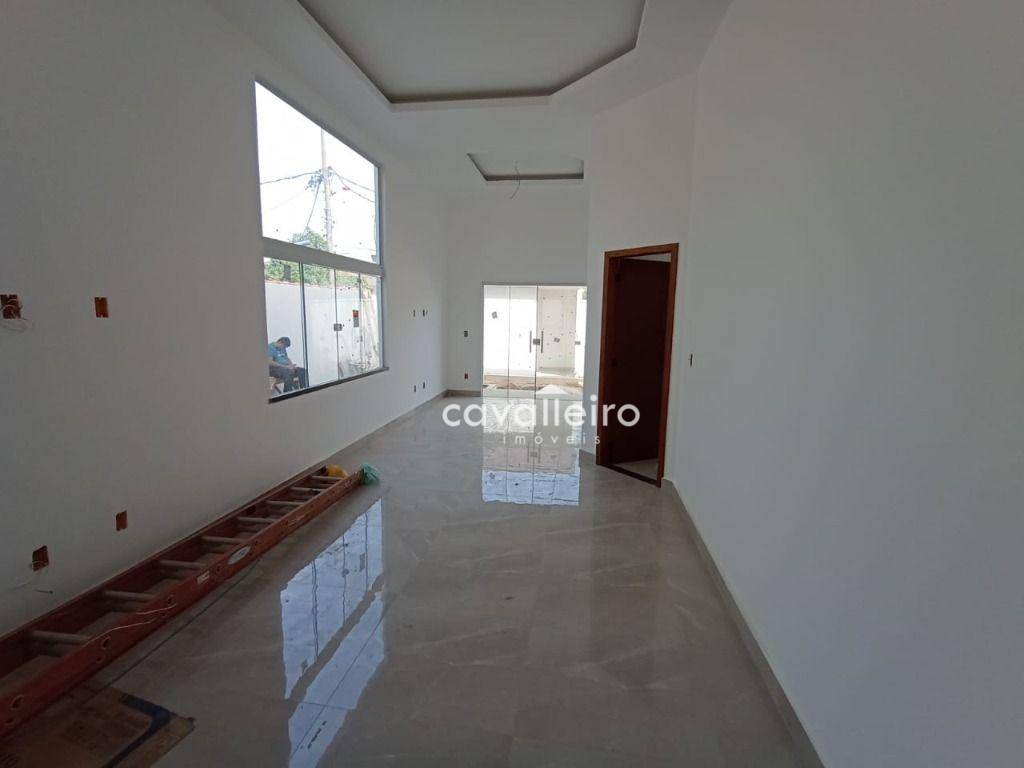 Casa à venda com 3 quartos, 131m² - Foto 3