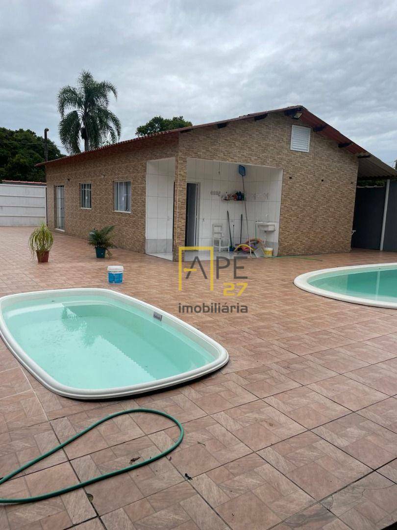 Casa à venda com 3 quartos, 200m² - Foto 4