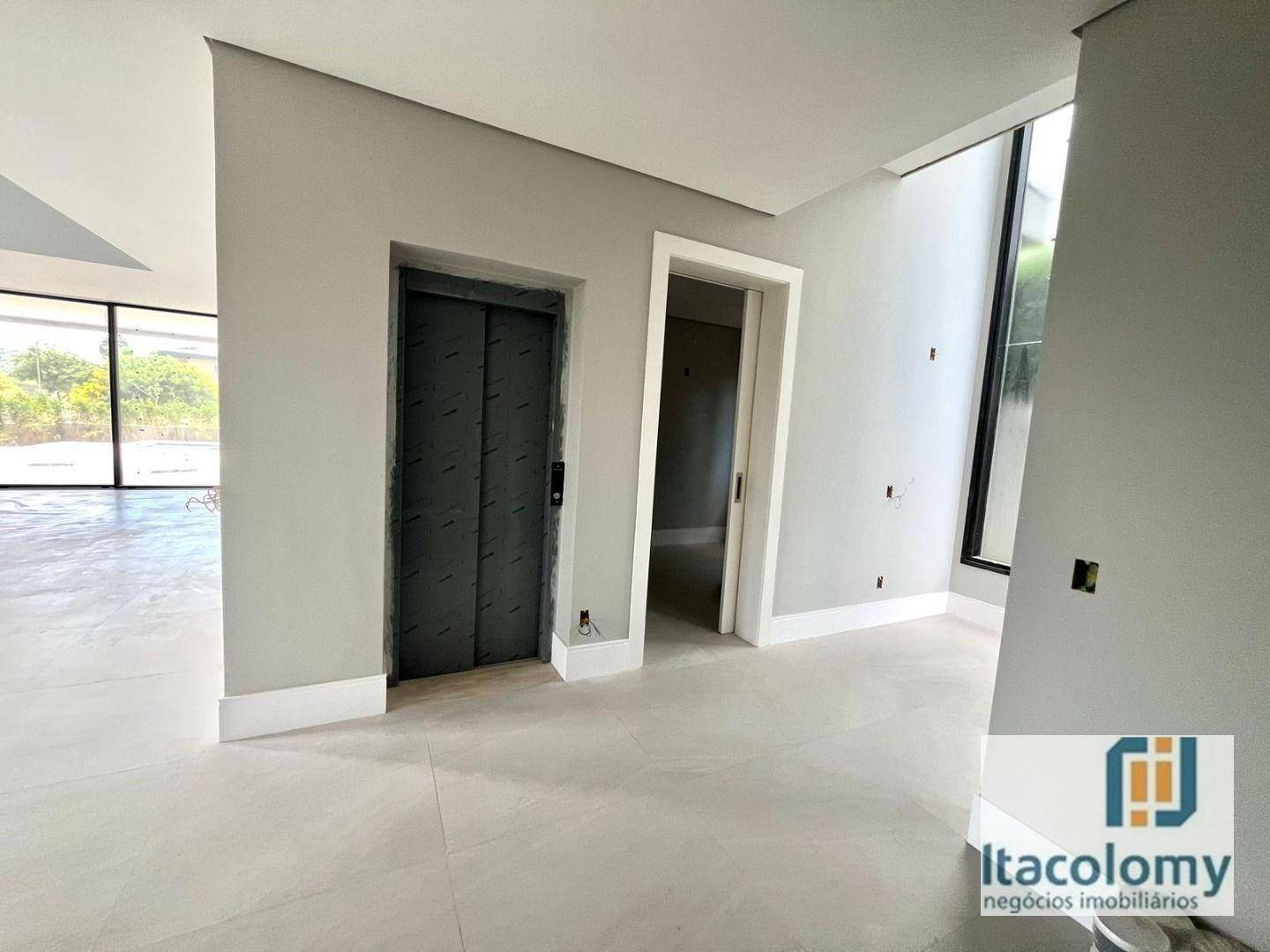 Casa de Condomínio à venda com 4 quartos, 585m² - Foto 5