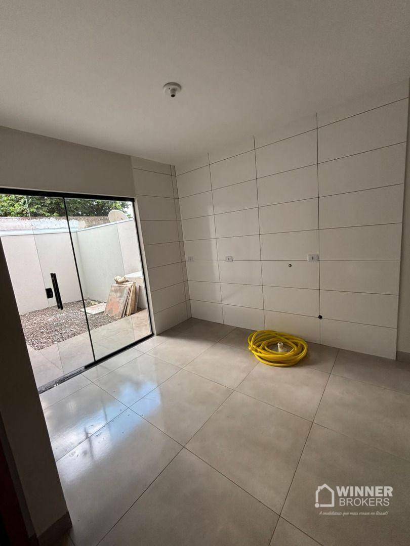 Casa à venda com 3 quartos, 70m² - Foto 6