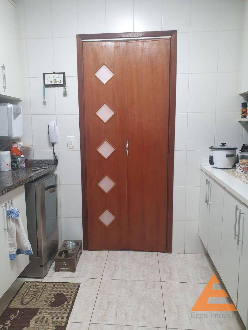 Apartamento à venda com 3 quartos, 72m² - Foto 10