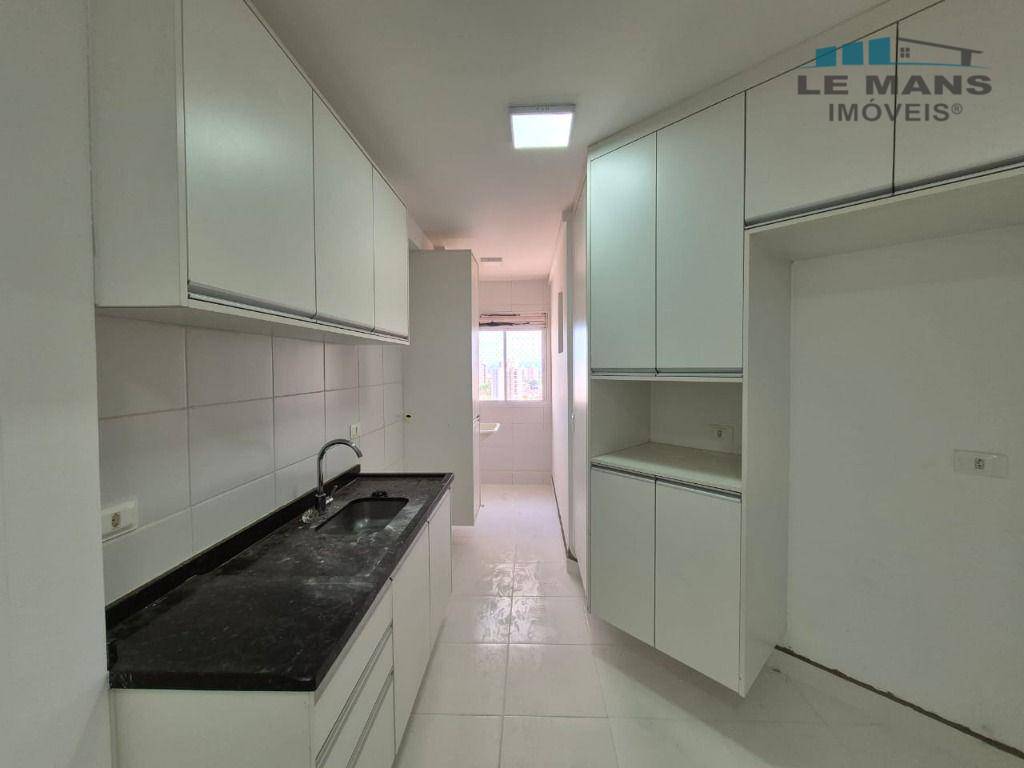 Apartamento para alugar com 2 quartos, 70m² - Foto 3