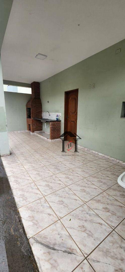 Apartamento para alugar com 3 quartos, 99m² - Foto 21