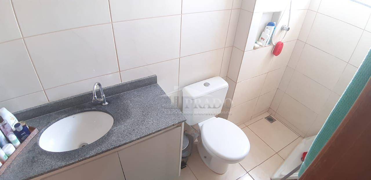 Apartamento à venda com 2 quartos, 70m² - Foto 11