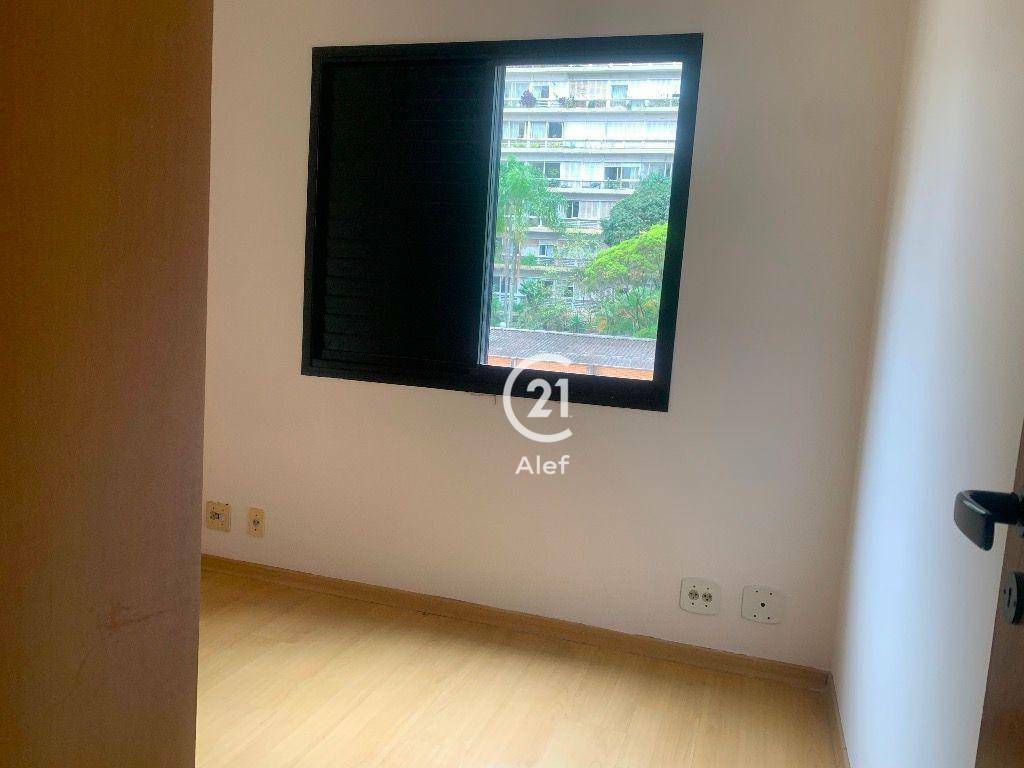 Apartamento para alugar com 3 quartos, 130m² - Foto 10