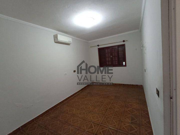 Casa à venda com 5 quartos, 327m² - Foto 13