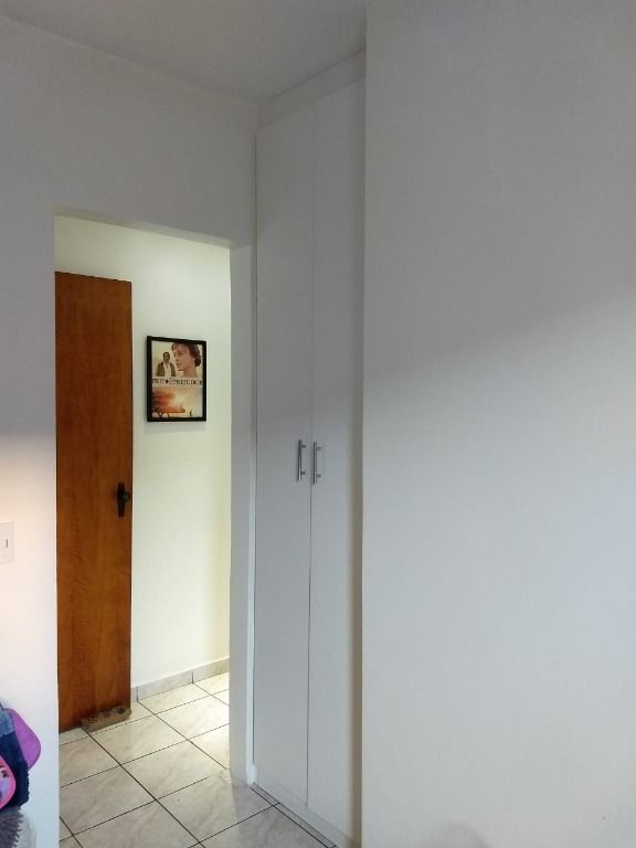 Apartamento à venda com 3 quartos, 75m² - Foto 14