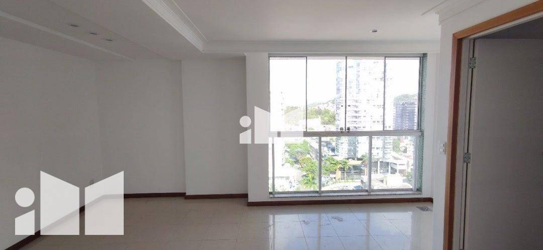 Apartamento à venda com 2 quartos, 69m² - Foto 3