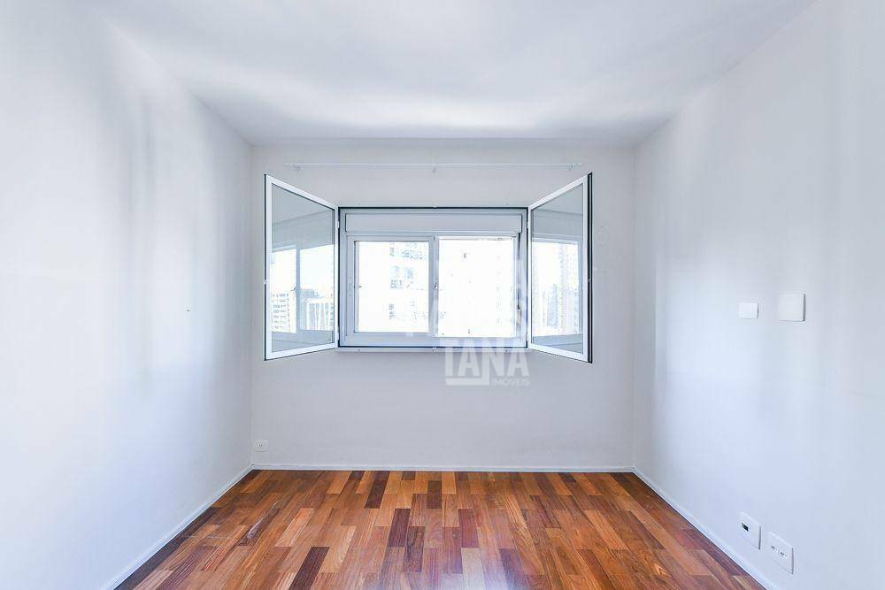 Apartamento à venda com 3 quartos, 139m² - Foto 30