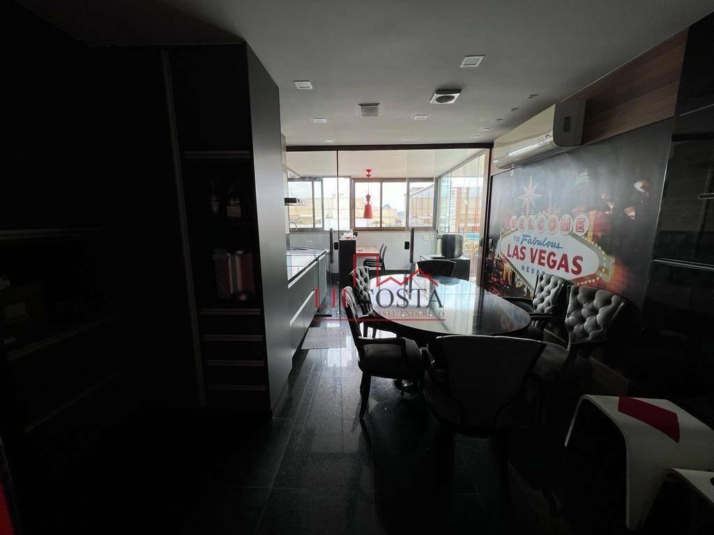 Cobertura à venda e aluguel com 4 quartos, 300m² - Foto 30