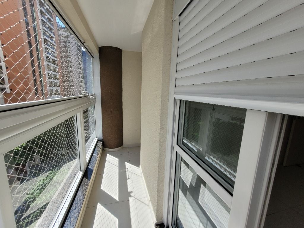 Apartamento à venda com 3 quartos, 105m² - Foto 18