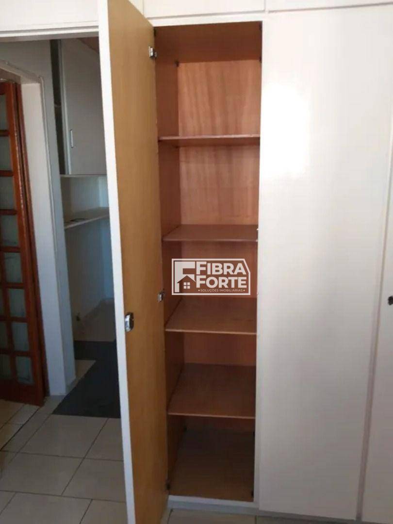 Apartamento à venda com 1 quarto, 42m² - Foto 12