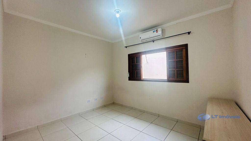 Casa à venda com 3 quartos, 100m² - Foto 15