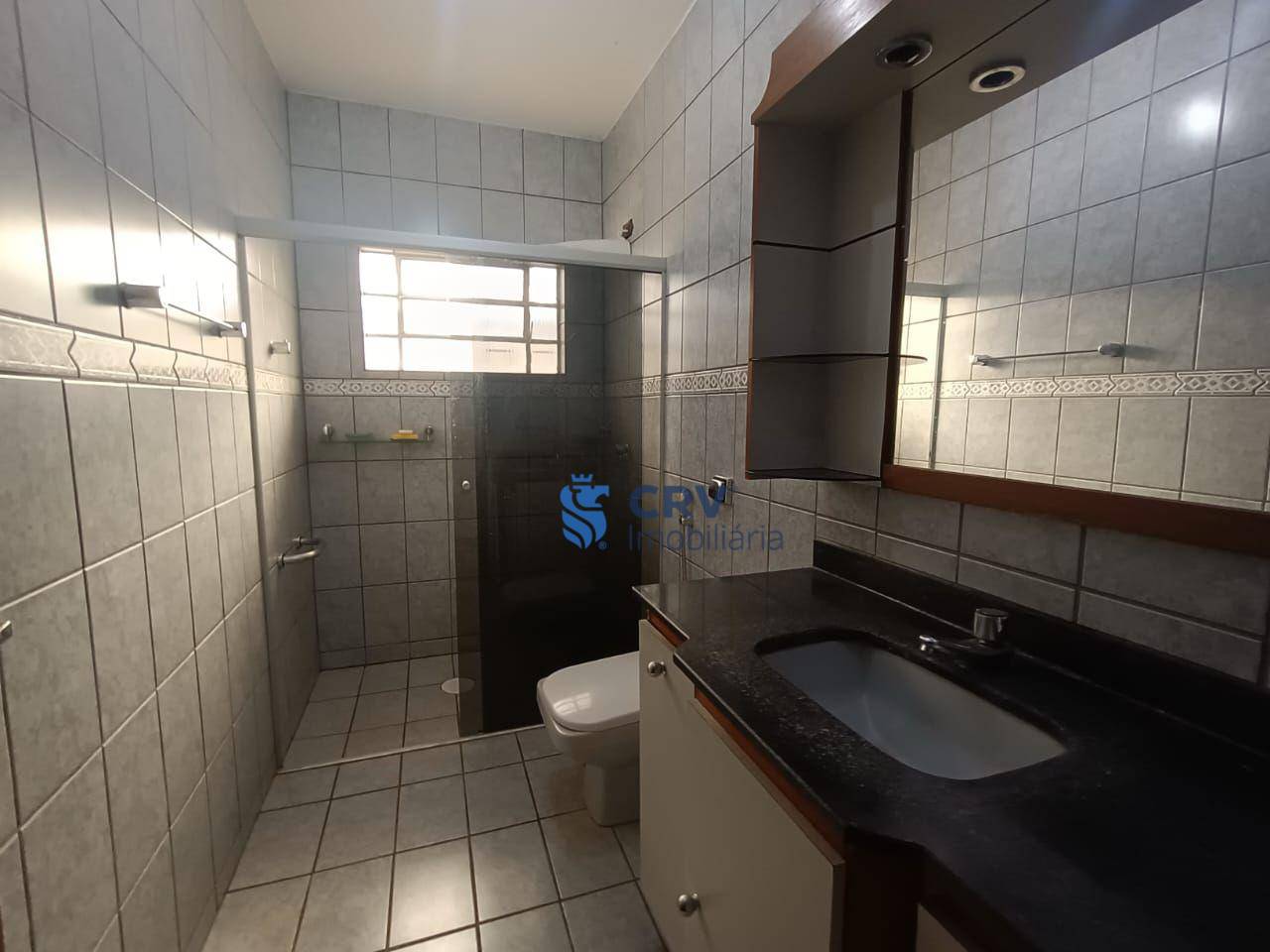 Casa para alugar com 3 quartos, 240m² - Foto 11