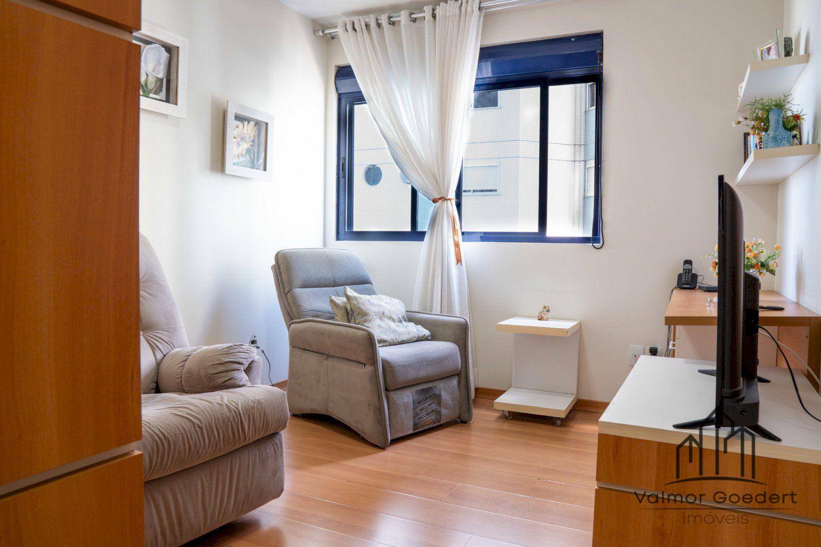 Apartamento à venda com 4 quartos, 258m² - Foto 8