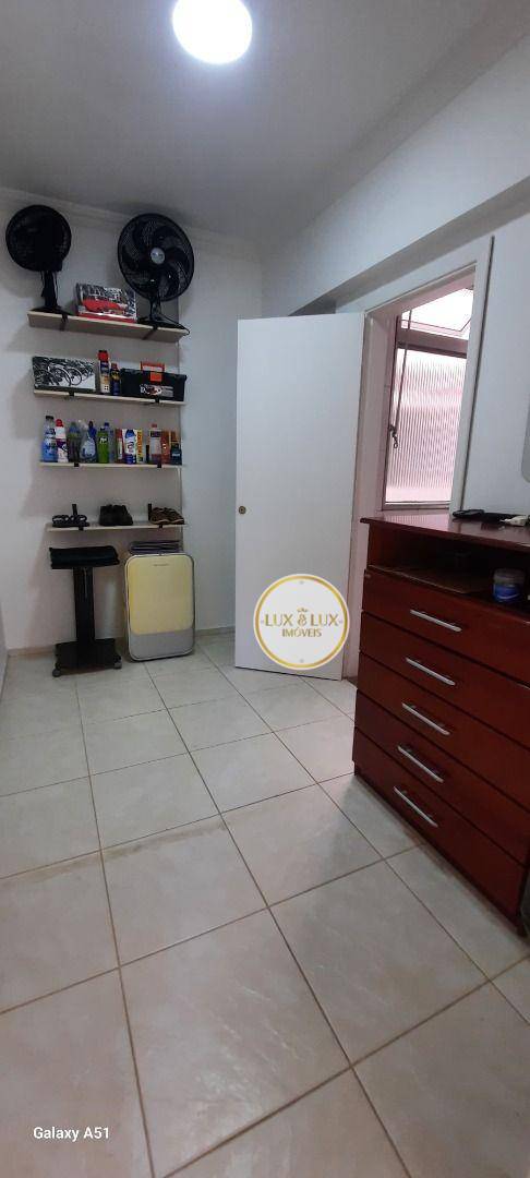 Apartamento à venda com 3 quartos, 200m² - Foto 6