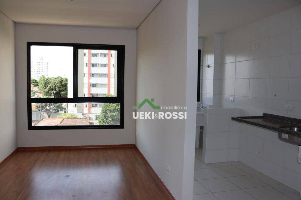 Apartamento à venda com 3 quartos, 69m² - Foto 4