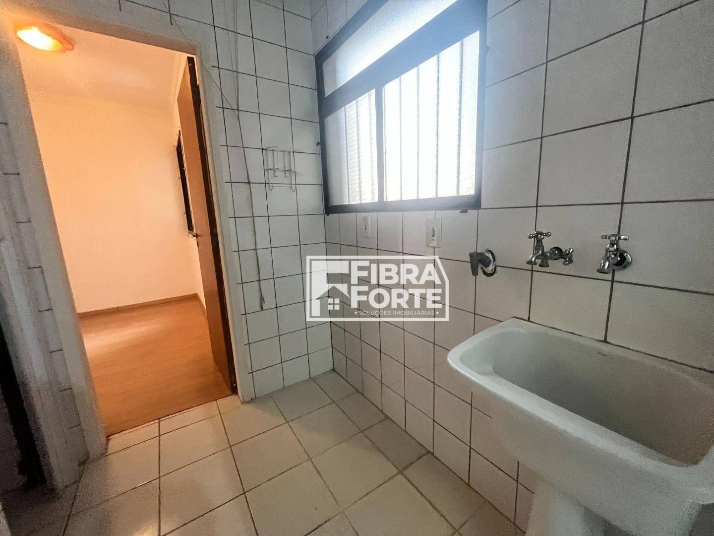 Apartamento para alugar com 3 quartos, 90m² - Foto 25