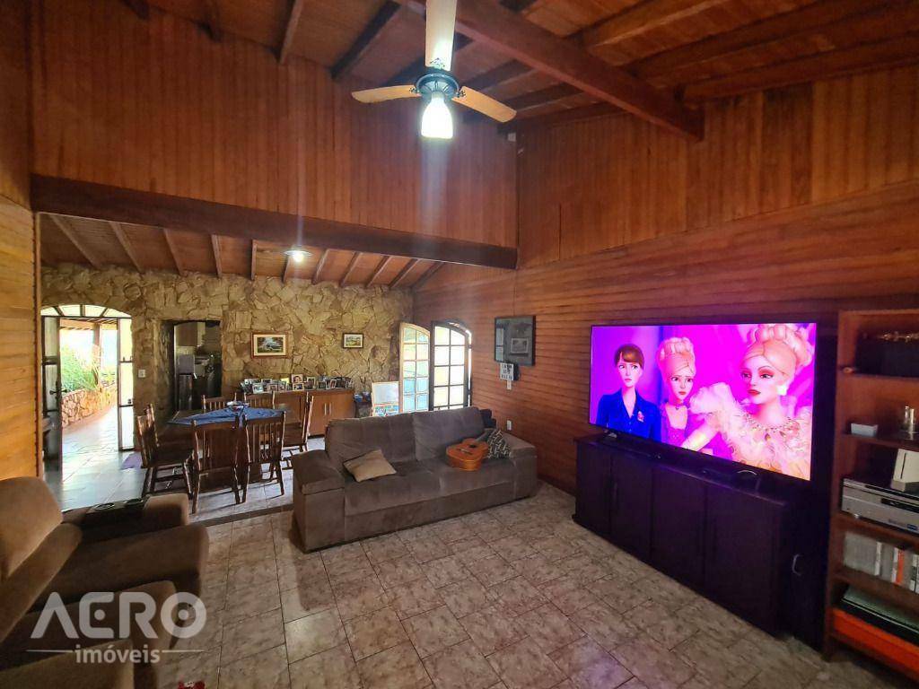 Chácara à venda com 3 quartos, 300m² - Foto 27