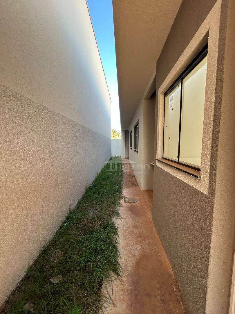 Casa à venda com 2 quartos, 79m² - Foto 10