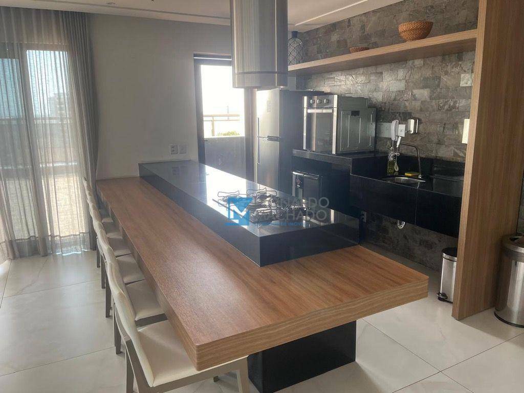 Apartamento à venda com 4 quartos, 220m² - Foto 8