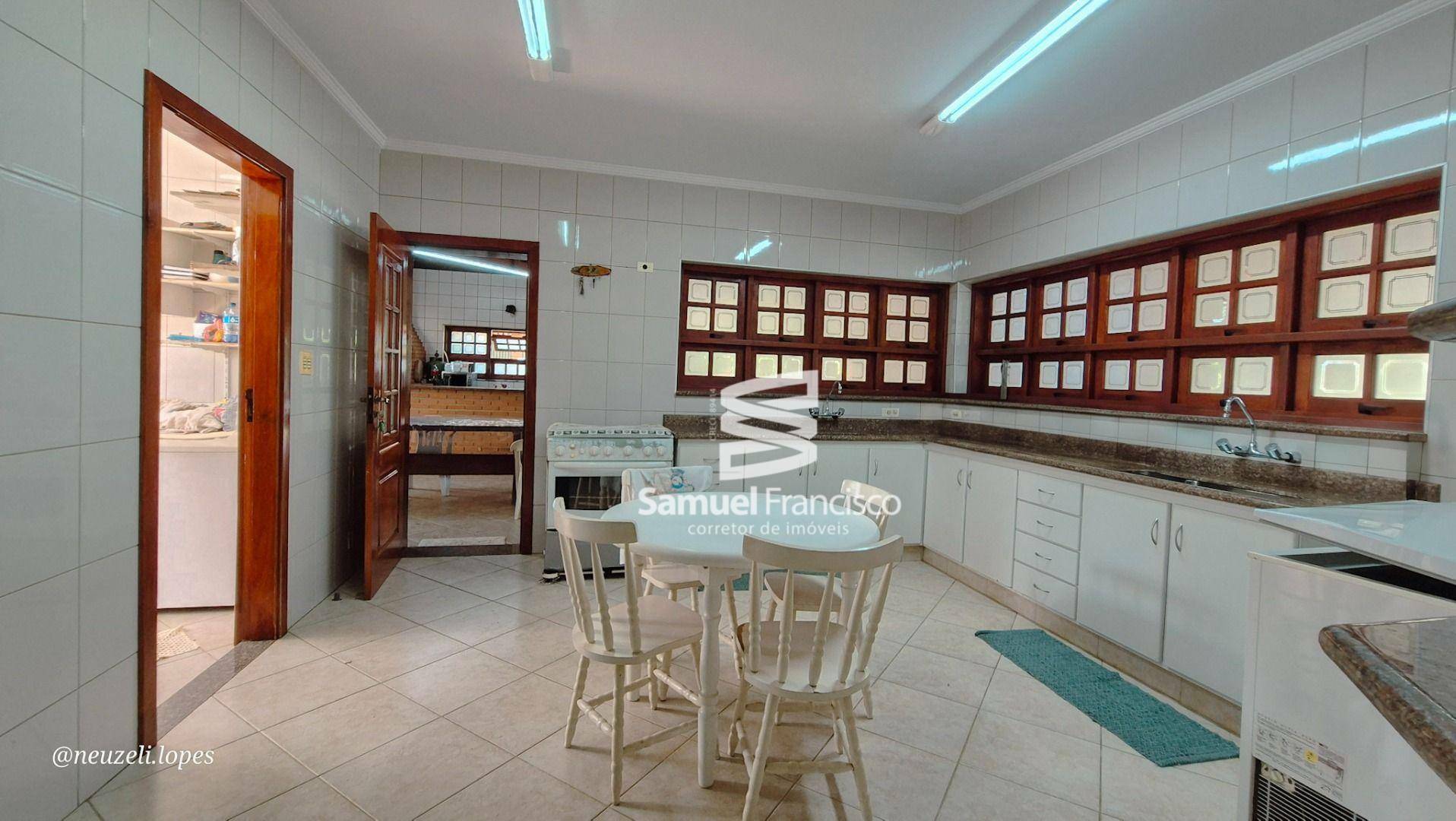 Casa de Condomínio à venda com 5 quartos, 380m² - Foto 13