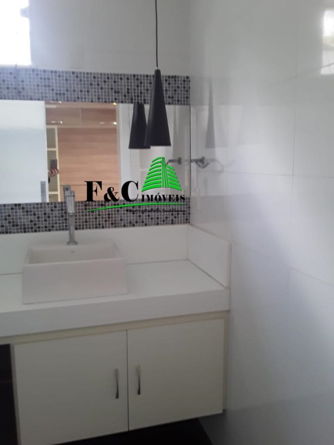 Casa de Condomínio para alugar com 3 quartos, 450m² - Foto 29