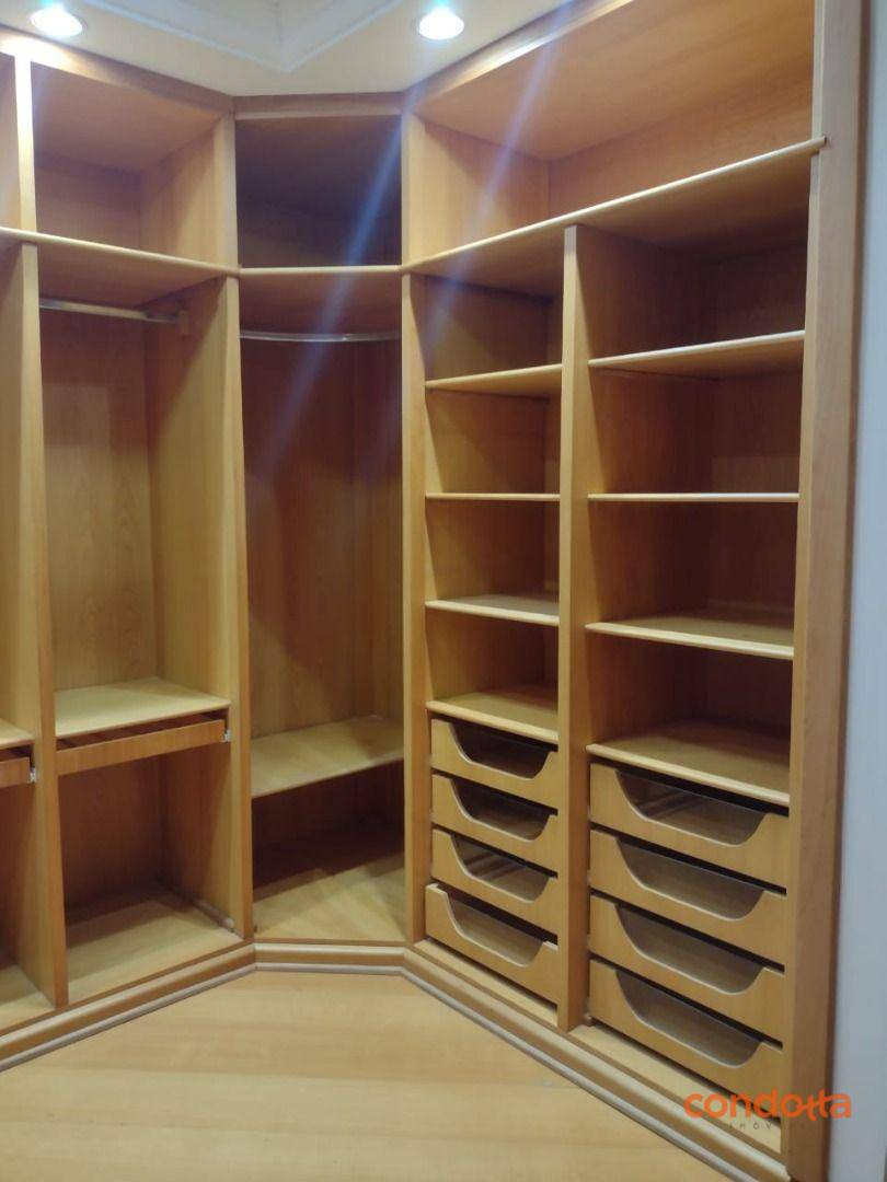 Casa para alugar com 3 quartos, 200m² - Foto 14