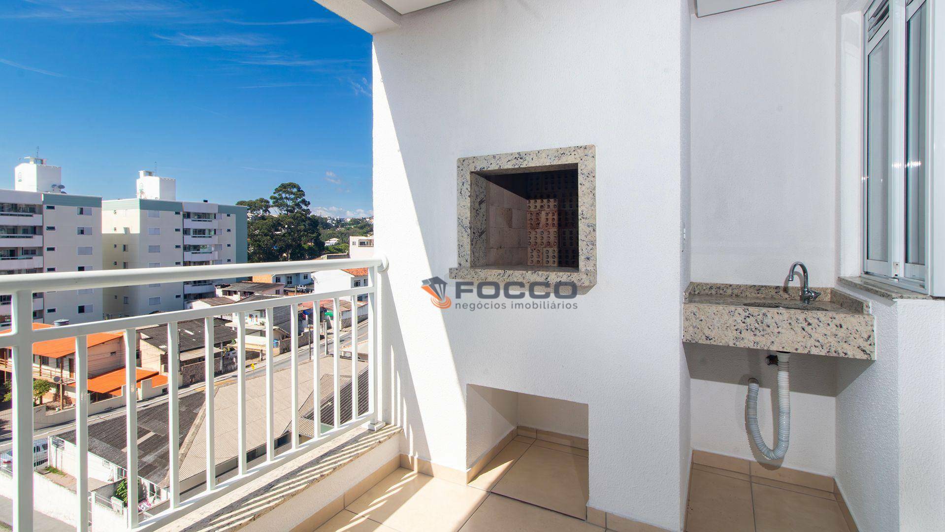 Apartamento à venda com 2 quartos, 76m² - Foto 1