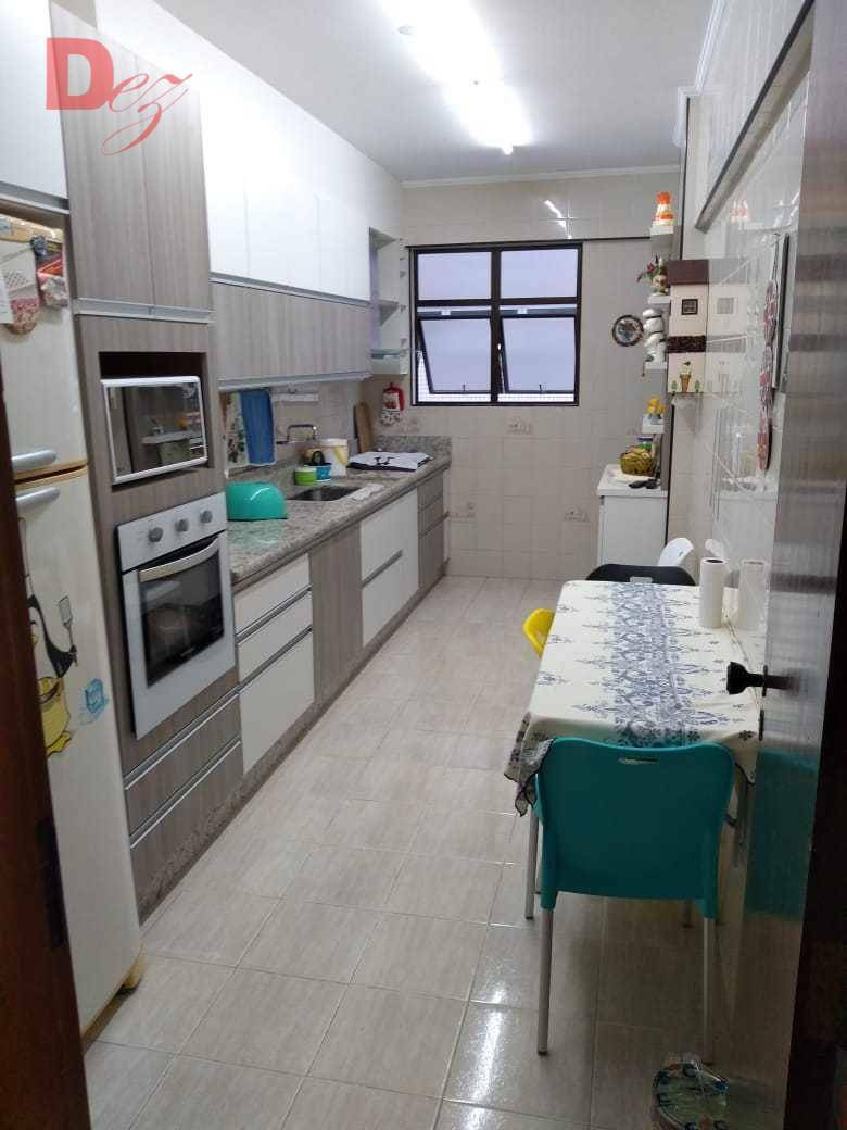 Apartamento à venda com 3 quartos, 117m² - Foto 8