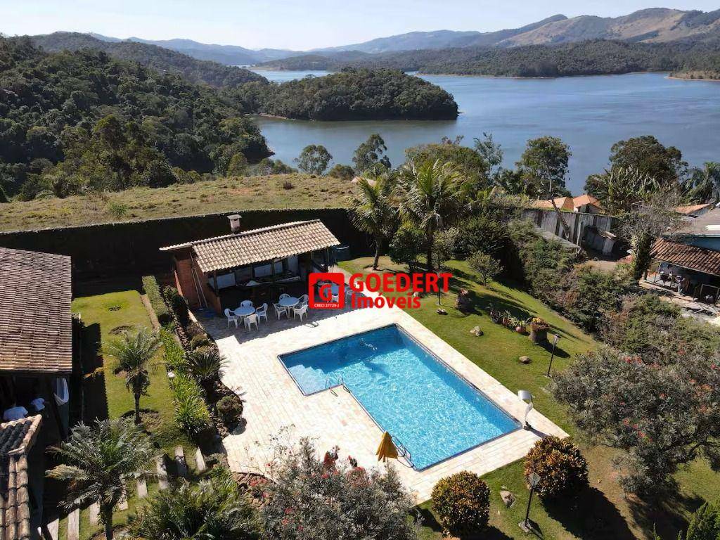 Chácara à venda com 3 quartos, 200m² - Foto 3