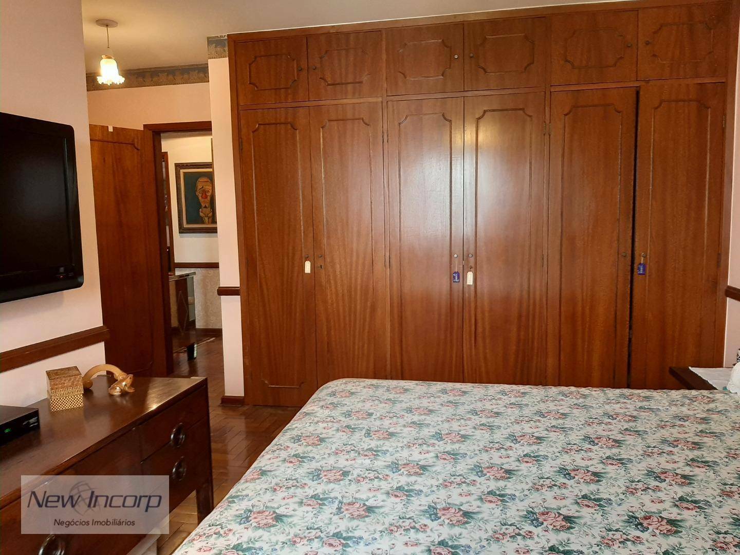 Apartamento à venda com 4 quartos, 220m² - Foto 17