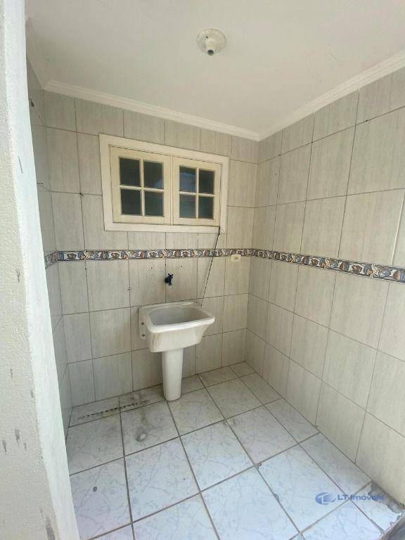 Casa para alugar com 3 quartos, 100m² - Foto 36