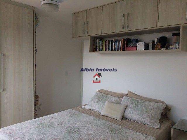 Apartamento à venda com 2 quartos, 75m² - Foto 8